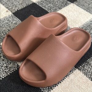 Yeezy Slides